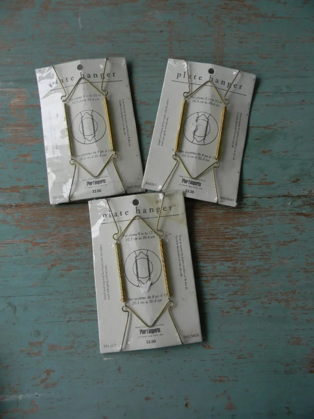 NEW PIER 1 IMPORTS SET OF 3 PLATE HANGERS FOR PLATES 8-12